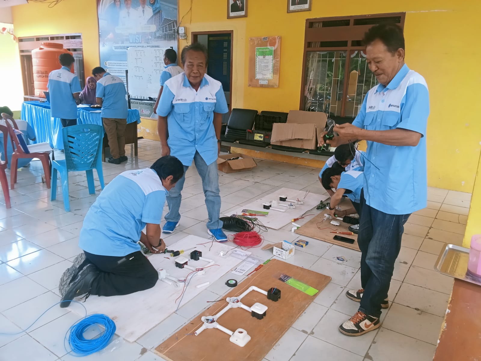 🔥 Peserta Pelatihan PBL Lembang Makin Mahir, Rangkaian Kelistrikan Mulai Dirakit Mandiri!